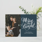 Vrolijk en helder blauw kalligrafie moderne foto feestdagenkaart (Staand voorkant)