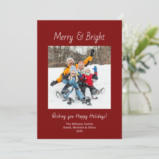 Vrolijk en helder Familie Foto Rode Kerst Feestdagenkaart (Staand voorkant)