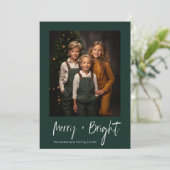 Vrolijk en helder, groen minimale kerstfoto feestdagenkaart (Staand voorkant)