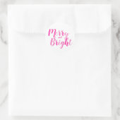 Vrolijk en helder Hot Pink Script Kerstmis Ronde Sticker (Tas)
