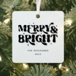Vrolijk en helder kerstfeest metalen ornament<br><div class="desc">Festive Merry & Bright Retro Typografie,  kerstversiering.</div>