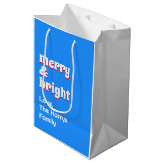 Vrolijk en helder minimalistisch kerstgezin blauw medium cadeauzakje