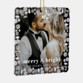 Vrolijk en helder modern Kerstmis paar foto Keramisch Ornament (Rechts)