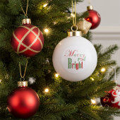 Vrolijk en helder, rood 'n groen keramische bal ornament