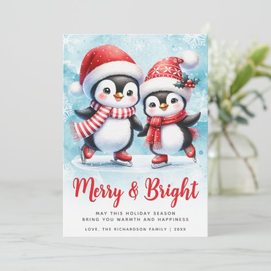 Vrolijk en helder Schattige Pinguïn Blauw Rood Ker Feestdagenkaart (Staand voorkant)