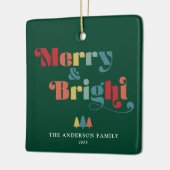 Vrolijk en kleurrijk kerstfeest keramisch ornament (Links)