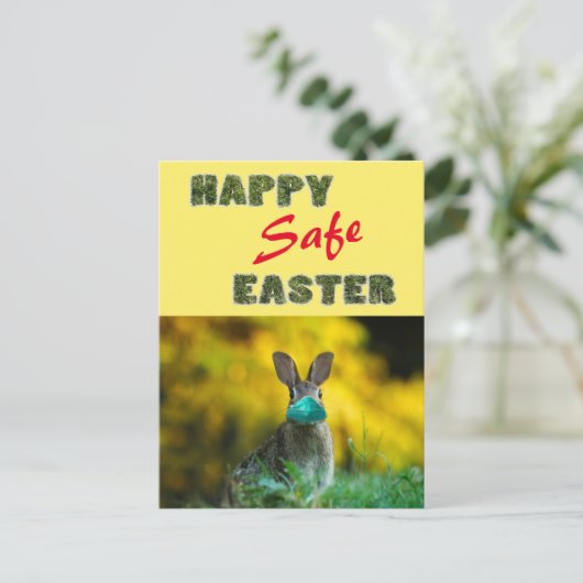 Vrolijk en veilig Pasen | Cute Funny Rabbit met Ma Feestdagenkaart (Staand voorkant)
