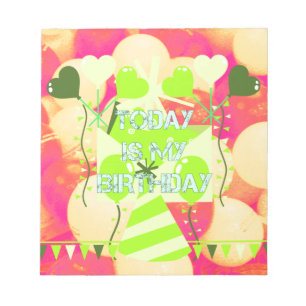 Vrolijk feestontwerp: vandaag is mijn verjaardag notitieblok