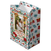 Vrolijk Kerst & Nieuwjaar cadeau achtergrond patro Medium Cadeauzakje (Voorkant Gekanteld)