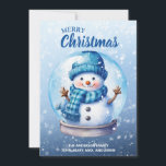 Vrolijk kerstblauw wit sneeuwpop feestdagenkaart<br><div class="desc">"Merry Christmas" aanpasbaar kerst wenskaart met een schattige sneeuwpop in een sneeuw wereldbol op een zacht blauwe achtergrond. Personaliseer met uw familienaam en andere tekst die u kiest. Neem contact met mij op voor hulp bij uw aanpassingen of om extra matching of coördinatie van Zazzle producten aan te vragen.</div>