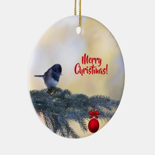 Vrolijk kerstboomtje met een sneeuwvogel op een keramisch ornament (Rechts)