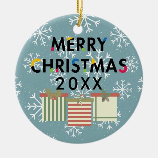 Vrolijk kerstcadeaudozen keramisch ornament (Voorkant)