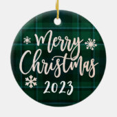 Vrolijk Kerstfeest 2023 Groen Plaid Keramisch Ornament (Achterkant)