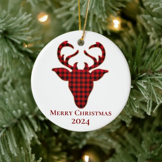 Vrolijk Kerstfeest 2024 Rood & Zwart Plaid Rendier Keramisch Ornament (Boom)