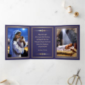 Vrolijk kerstfeest. Afrikaanse Amerikaanse nativit Drieluik Wenskaart (Binnen)