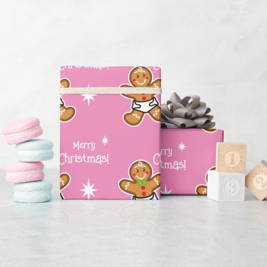 Vrolijk Kerstfeest!Baby Gingerbread op Pink-Editab Cadeaupapier (Baby Shower)