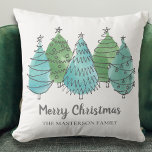 Vrolijk kerstfeest Eigen kerstbomen Groen Kussen<br><div class="desc">Voeg deze charmante feeststroom toe aan uw seizoensdecor. Het is versierd met witte kerstbomen in tinten groen en turquoise. Pas het aan met jouw naam. Oorspronkelijke Waterverf © Michele Davies.</div>