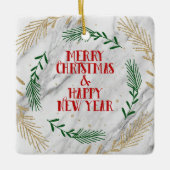 Vrolijk kerstfeest en gelukkig nieuwjaar op marmer keramisch ornament (Voorkant)