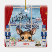 Vrolijk Kerstfeest - Fawn gluren door het raam Keramisch Ornament (Achterkant)