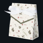 Vrolijk Kerstfeest gedempt Holly Foliage Vakantie Bedankdoosjes<br><div class="desc">Holly,  poinsettias en winterbladerelementen in gedempte vakantiekleuren over een crèmekleurige achtergrond. "Vrolijk kerstfeest" koptekst. Neem contact op met eventuele opmerkingen of hulp bij aanpassingen. Altijd blij om te helpen!</div>