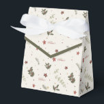 Vrolijk Kerstfeest gedempt Holly Foliage Vakantie Bedankdoosjes<br><div class="desc">Holly,  poinsettias en winterbladerelementen in gedempte vakantiekleuren over een crèmekleurige achtergrond. "Vrolijk kerstfeest" koptekst. Neem contact op met eventuele opmerkingen of hulp bij aanpassingen. Altijd blij om te helpen!</div>