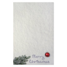 Vrolijk kerstfeest geschreven in de sneeuw