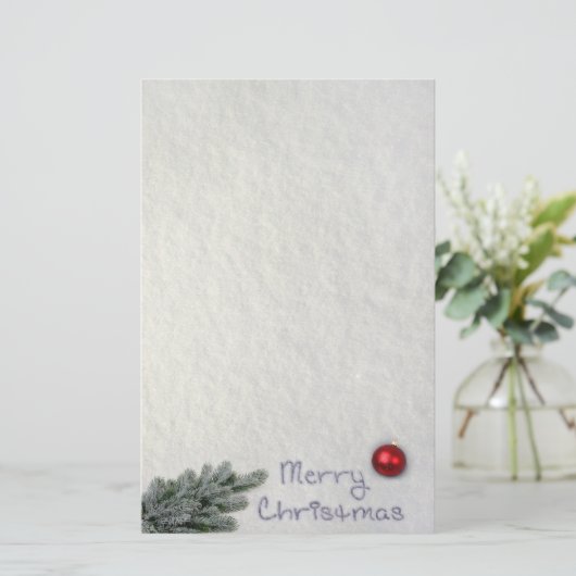 Vrolijk kerstfeest geschreven in de sneeuw briefpapier (Staand voorkant)