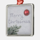 Vrolijk kerstfeest geschreven in de sneeuw metalen ornament (Links)