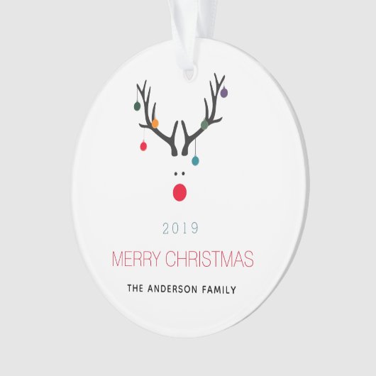 Vrolijk kerstfeest grappige rendierfamilie witte r ornament (voorkant)