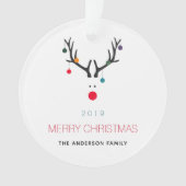 Vrolijk kerstfeest grappige rendierfamilie witte r ornament (voorkant)