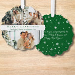 Vrolijk Kerstfeest Groen Script 3 Foto's Collage C Ornament Kaart<br><div class="desc">Achtergrondfoto's van freepik.com Eleglish Stylish Merry Christmas Green Script Drie foto's Collage Ornament Kaart</div>