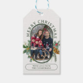 Vrolijk kerstfeest Holly en dennenfamilie Foto Cadeaulabel (Voorkant)