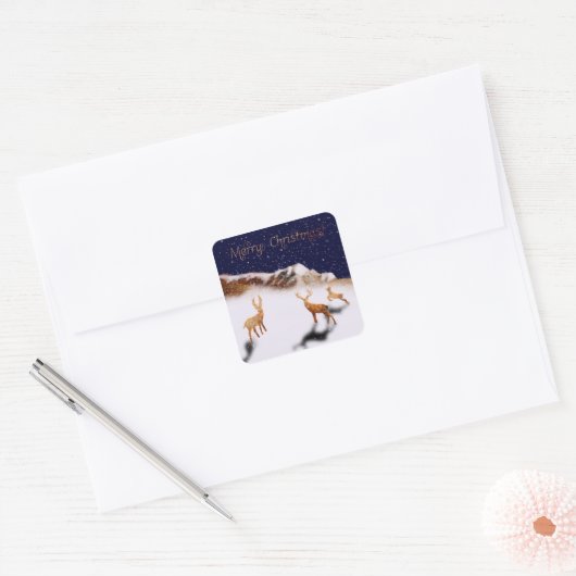 Vrolijk kerstfeest - houten herten en bergen in sn vierkante sticker (Envelop)