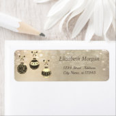 Vrolijk kerstfeest, kerstballen, sneeuwvlokken etiket (Insitu)