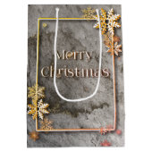 Vrolijk kerstfeest met diepte en sneeuwkristallen medium cadeauzakje (Achterkant)