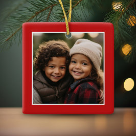 Vrolijk kerstfeest met één vierkant foto - rood keramisch ornament