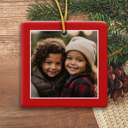 Vrolijk kerstfeest met één vierkant foto - rood keramisch ornament