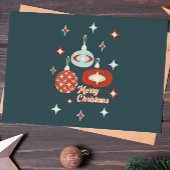 Vrolijk kerstfeest midden moderne decoraties briefkaart