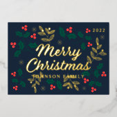 Vrolijk kerstfeest Modern Red Holly Berries Folie Feestdagenkaart (Voorkant)