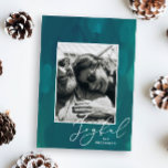 Vrolijk kerstfeest. Moderne abstracte groene oliep Feestdagenkaart<br><div class="desc">Moderne abstracte olieborstelstreek kerstfotokaart "Joyful" in groene,  donkerkleurige blauwgroen kleuren. Neem contact met me op als je extra items nodig hebt.</div>
