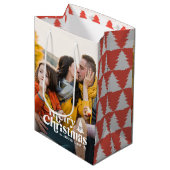 Vrolijk kerstfeest moderne typografie  1 foto medium cadeauzakje (Voorkant Gekanteld)