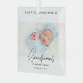 Vrolijk kerstfeest Onze eerste Schattigee Baby als Glas Ornament (Voorkant links)