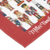 Vrolijk kerstfeest Pas Familienaam of Tekst T aan Tafelkleed (Gekanteld)