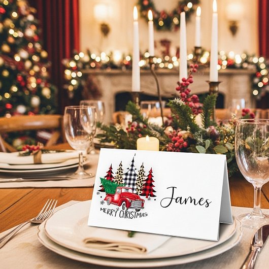 Vrolijk kerstfeest rode vrachtwagen en bomen plaatskaartje