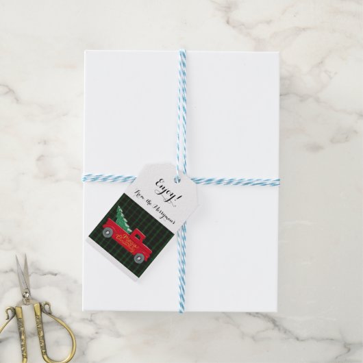 Vrolijk kerstfeest, Rode vrachtwagen met kerstboom Cadeaulabel (Met Touw)