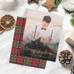 Vrolijk Kerstfeest Rood Groen Stewart Tartan Foto Notitiekaartje<br><div class="desc">Vier je eerste feestseizoen als een getrouwd stel met ons exclusieve "Merry Christmas" wenskaart. Deze kaart toont uw gekoesterde pasgetrouwde foto voor en in het midden en combineert de vreugde van uw vereniging met de magie van het vakantieseizoen. Draai de kaart om een tijdloos plaid ontwerp te onthullen, en voeg...</div>