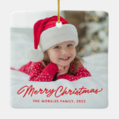 Vrolijk kerstfeest schattig eenvoudig rood een fot keramisch ornament (Achterkant)