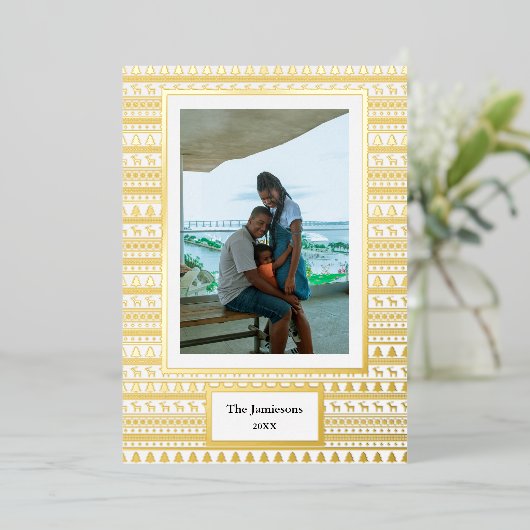 Vrolijk kerstfeest! Uw foto- en familienamen en ja Folie Feestdagenkaart (Staand Voorkant)