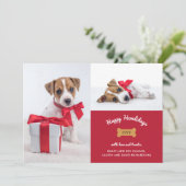 Vrolijk kerstfeest van de hond | Rood met fotoroos Feestdagenkaart (Staand voorkant)