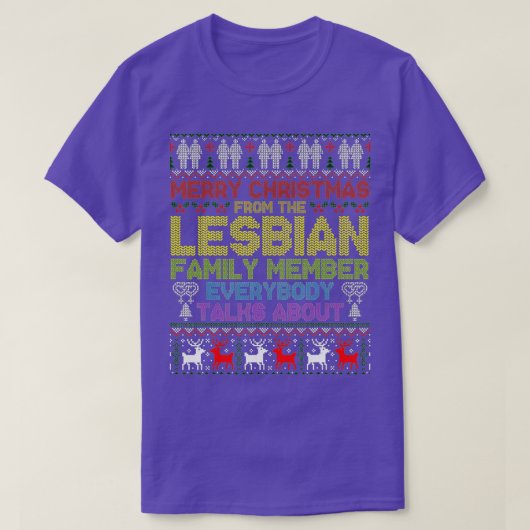 Vrolijk kerstfeest van het lesbische familielid. t-shirt (Design voorkant)